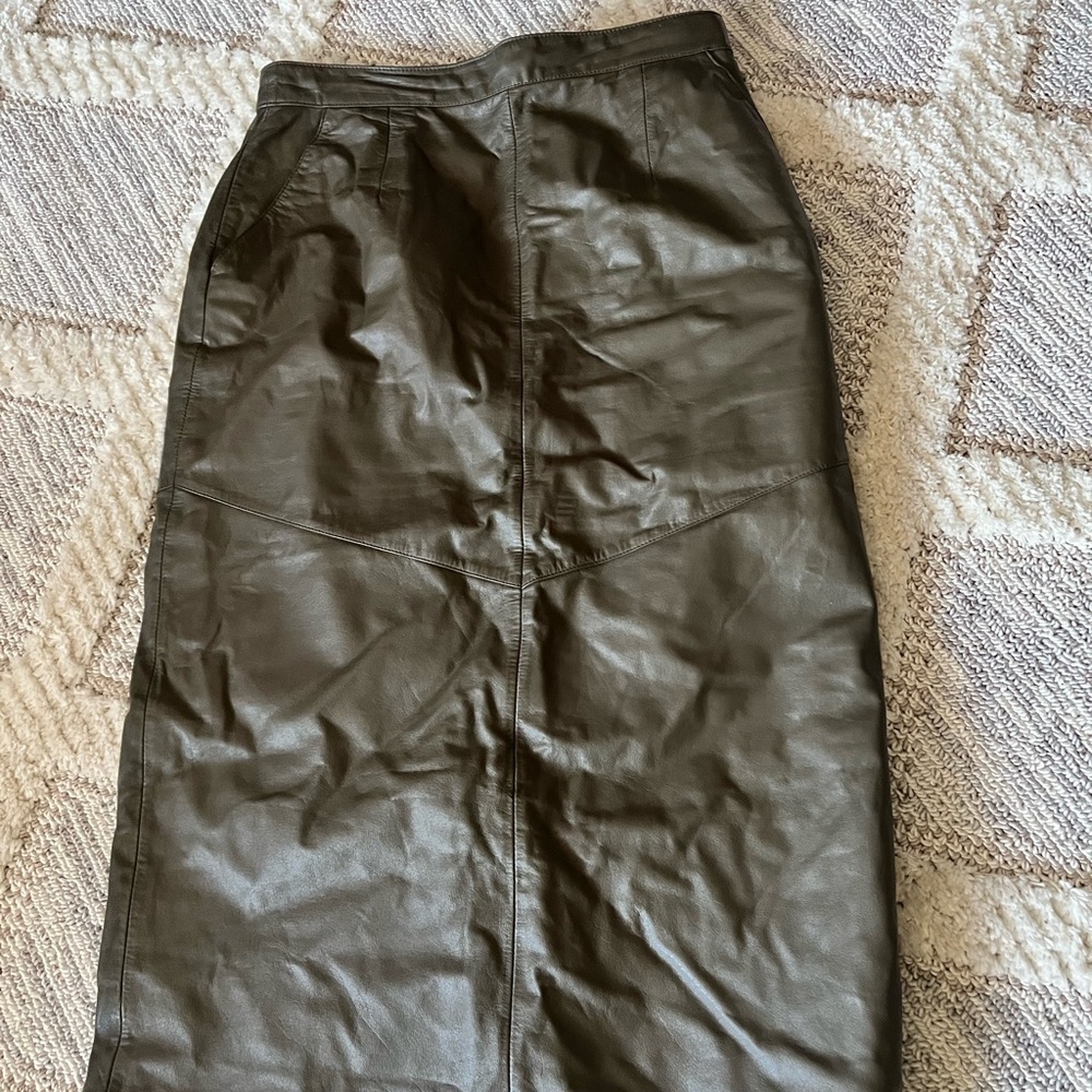 Vintage 80s genuine leather skirt - Picture 2 of 8